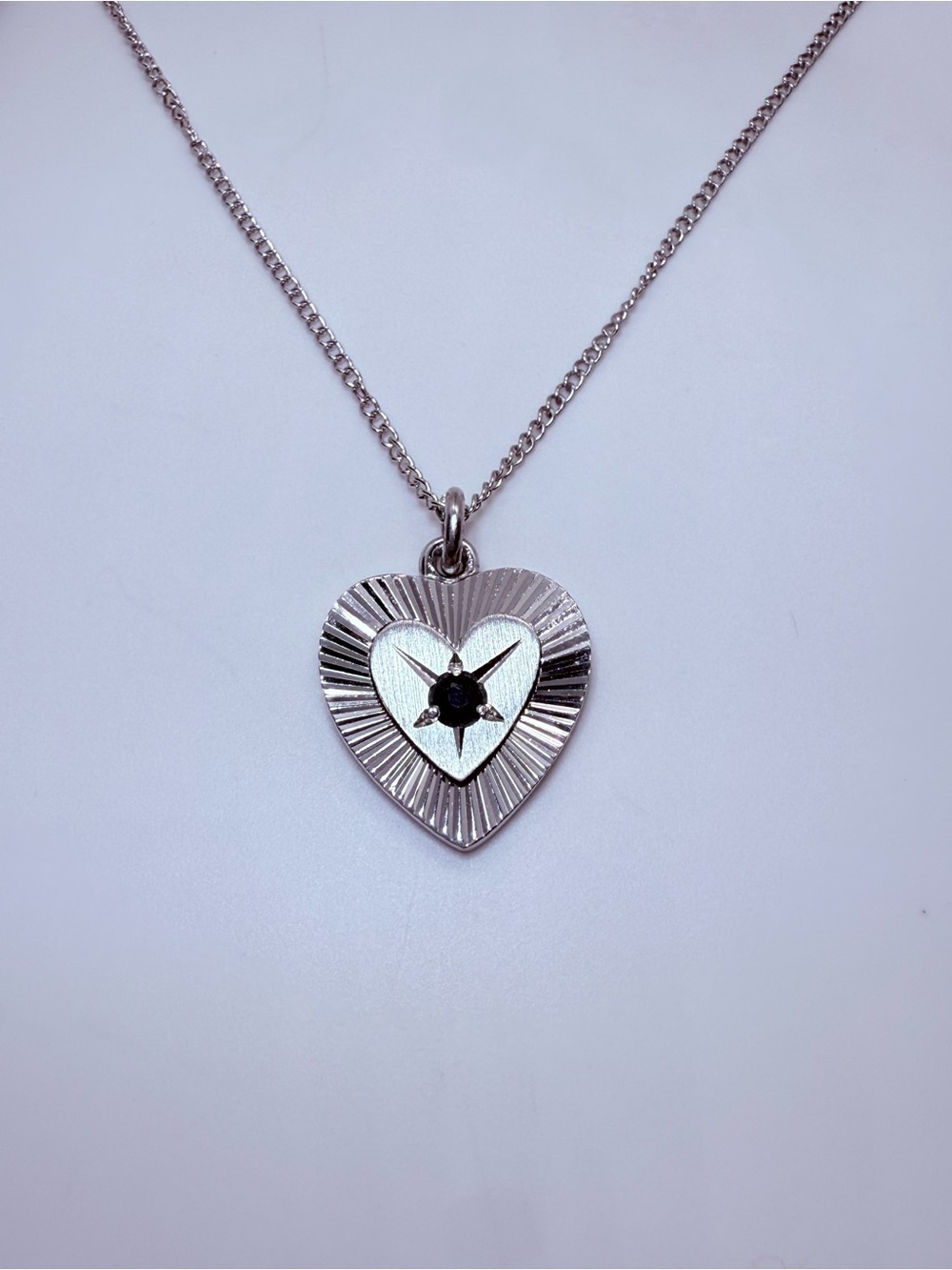 ✨ Sterling Silver Celestial Starburst Textured Heart Pendant Necklace ✨ - Picture 12 of 14